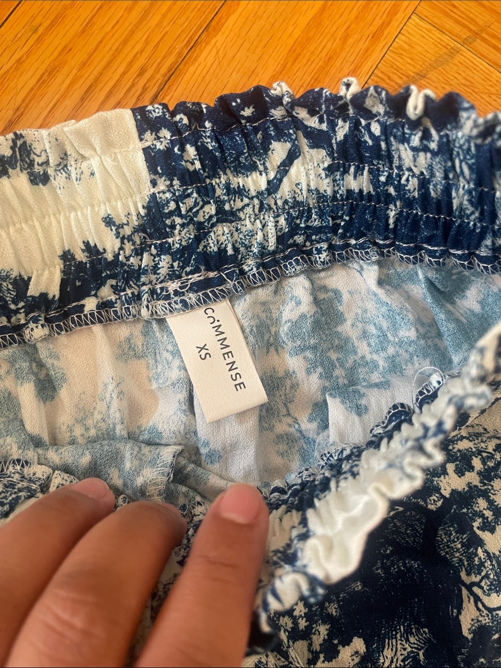 Commense Blue and White High Waist Shorts Set Toile Print - Picture 13 of 16